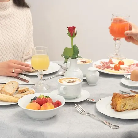 Antico Borgo Alojamento de Acomodação e Pequeno-almoço Cannobio