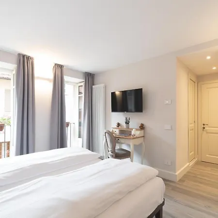 Alojamento de Acomodação e Pequeno-almoço Antico Borgo 4*