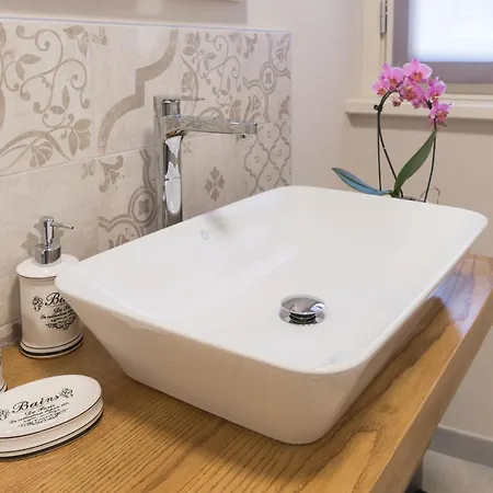 Antico Borgo Bed & Breakfast 4*
