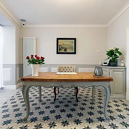 Bed & Breakfast Antico Borgo 4*