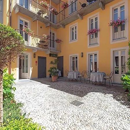Antico Borgo B&B 카노비오