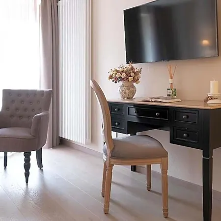 Antico Borgo 4* 카노비오