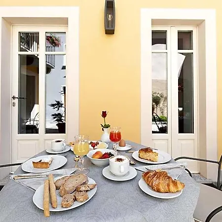 Antico Borgo Bed and breakfast 4*