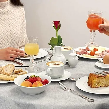 Antico Borgo B&B 카노비오