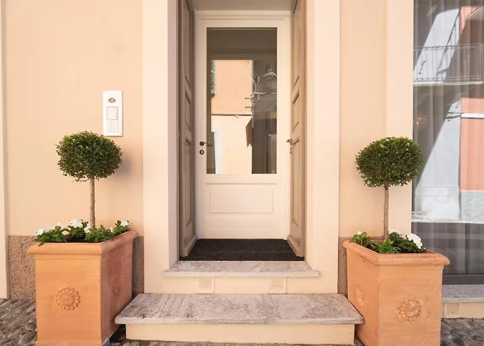 Antico Borgo 4* 坎诺比奥