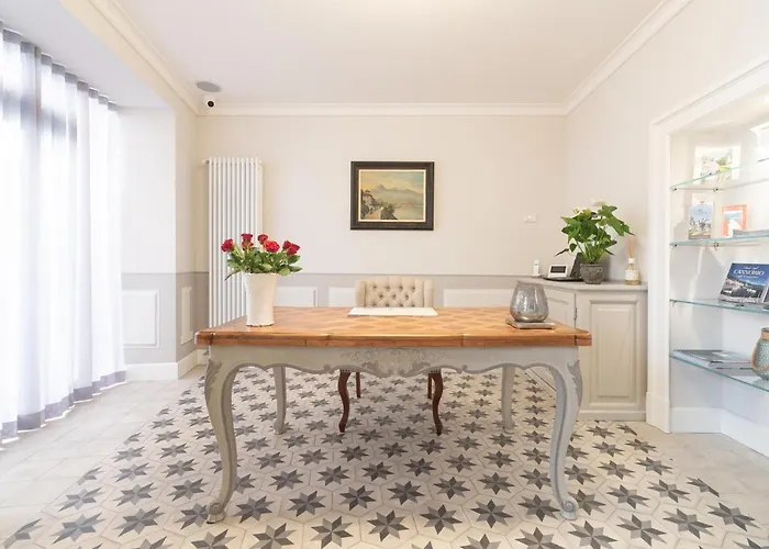 Antico Borgo 4* 坎诺比奥