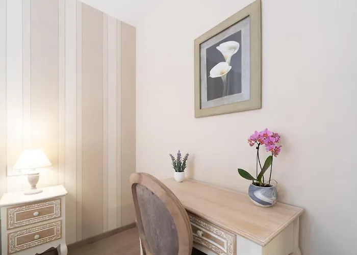 Antico Borgo 坎诺比奥
