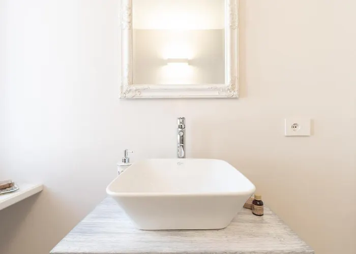 Antico Borgo 4* 坎诺比奥